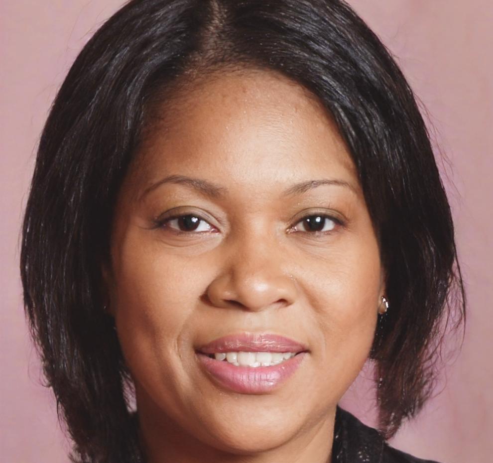 Retrato profesional de especialista en análisis financiero